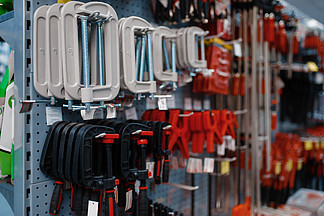 探索五金零售的視覺營(yíng)銷 免費(fèi)圖片下載與展示位設(shè)計(jì)